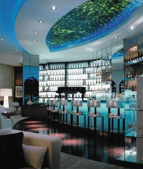 Al Jissah Resort & Spa Piano Lounge at Shangri-La's Barr
