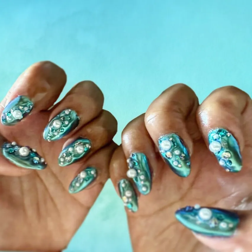 The mermaid-core nails of Halle Bailey